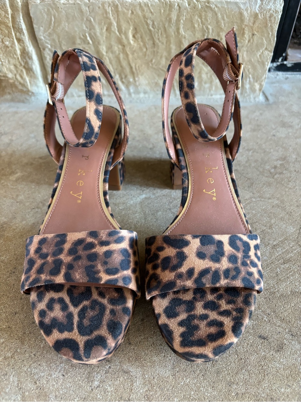 NWOT Copper Key Leopard Print Block Heel Sandals - Brown/Black